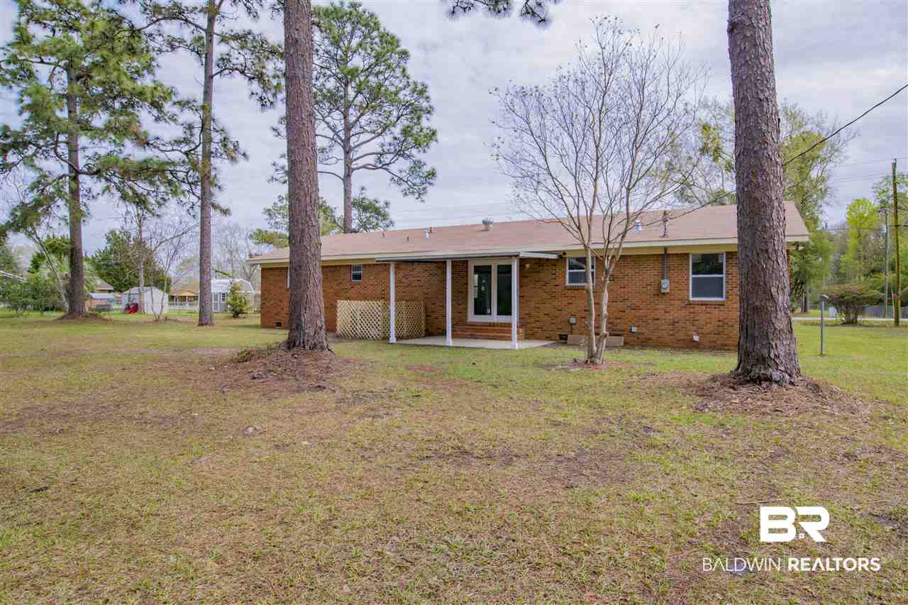 510 South Juniper Street Foley, AL 36535 - Photo 2 of 23