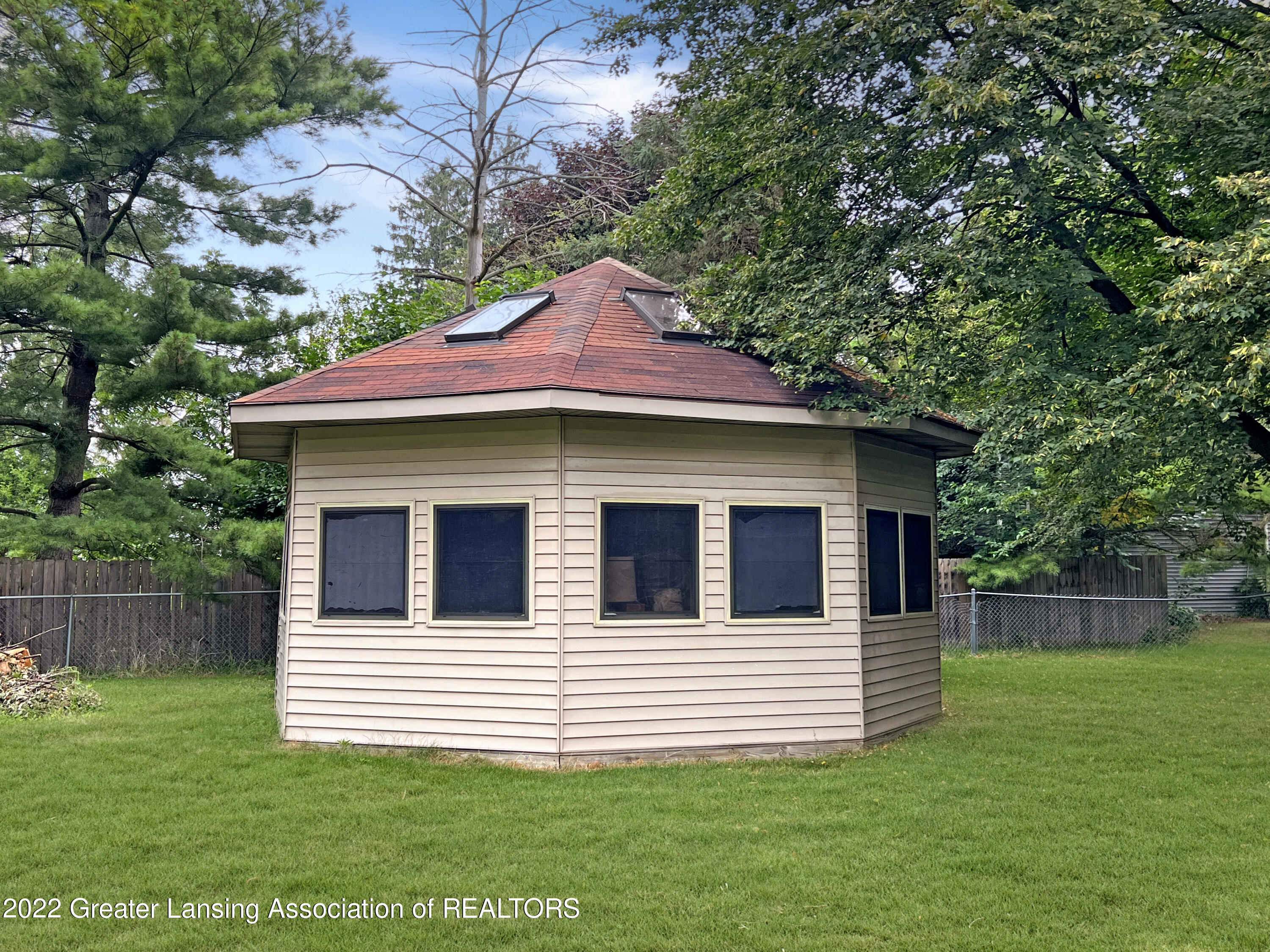 4933 Knapp Street Dimondale, MI 48821 - Photo 22 of 28 The Gazebo
