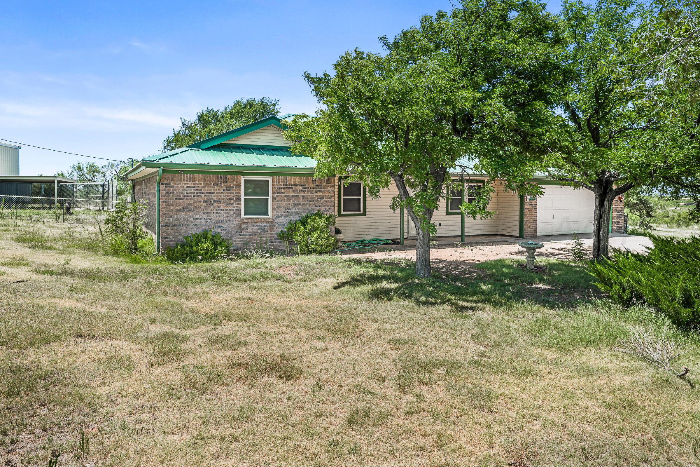 10401 Arlie Road Amarillo, TX 79108 - Photo 3 of 48 10401 Arlie 03