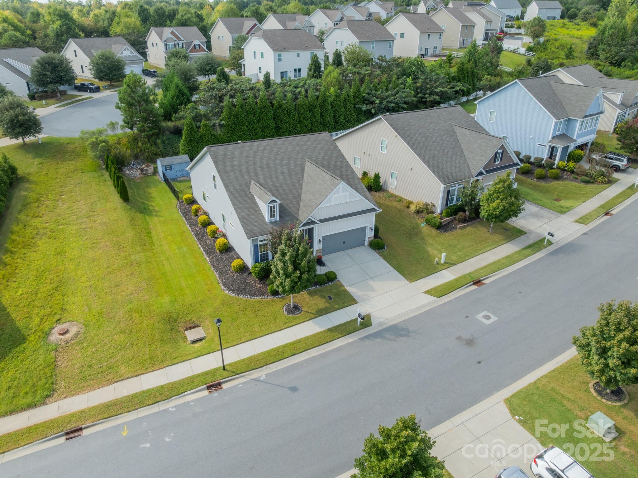 3419 Streamside Drive, Unit 463 Davidson, NC 28036 - Photo 31 of 43 an aerial view of a house