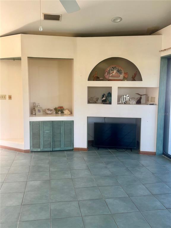 134 Hammock Road Anna Maria, FL 34216 - Photo 4 of 17 Gallery Image 4