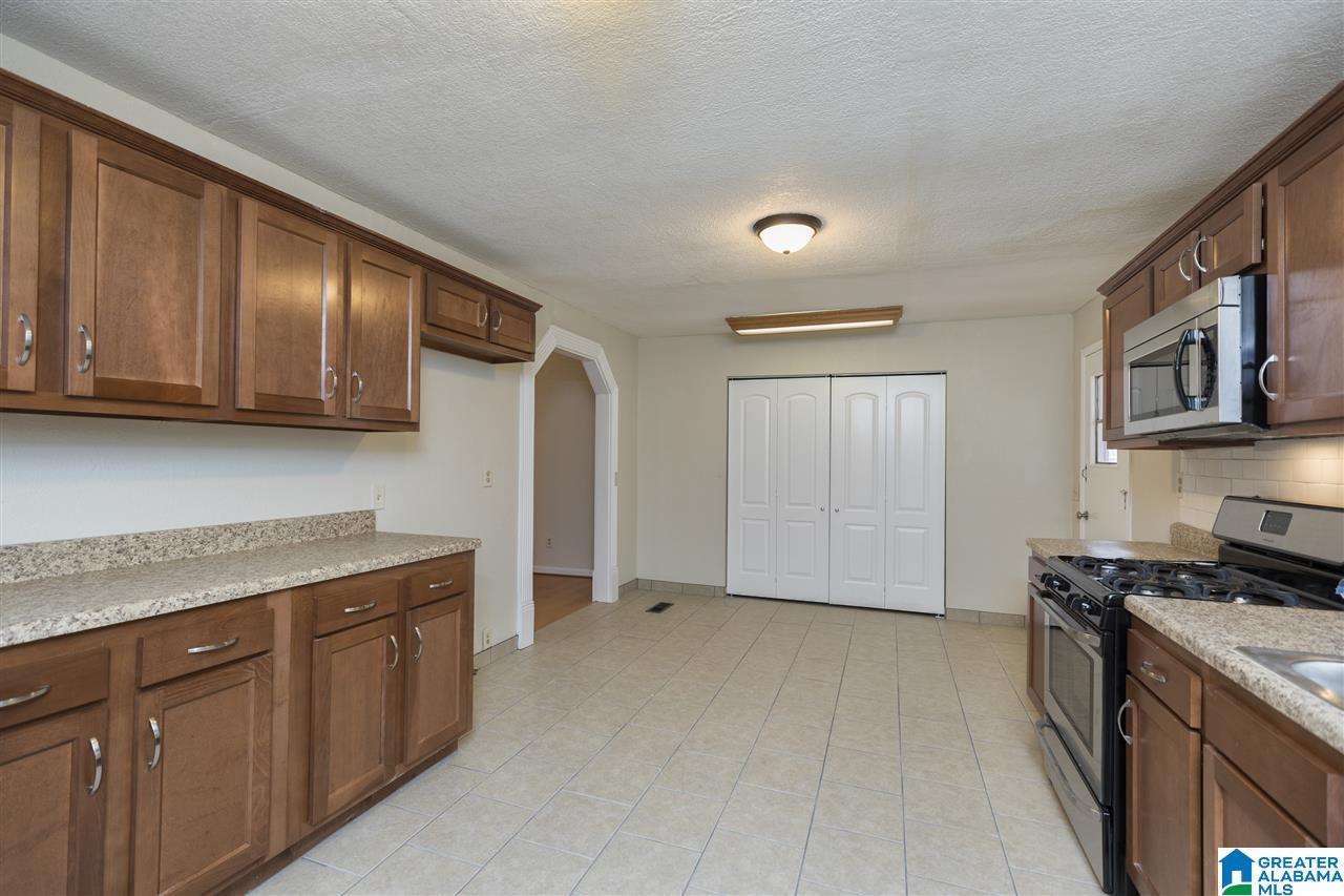 289 Ebenezer Road Odenville, AL 35120 - Photo 19 of 27