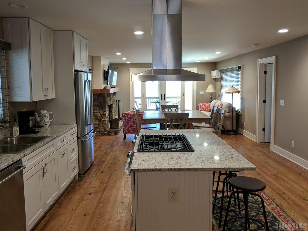 369 Franklin Road Highlands, NC 28741 - Photo 2 of 4 Gallery Image 2