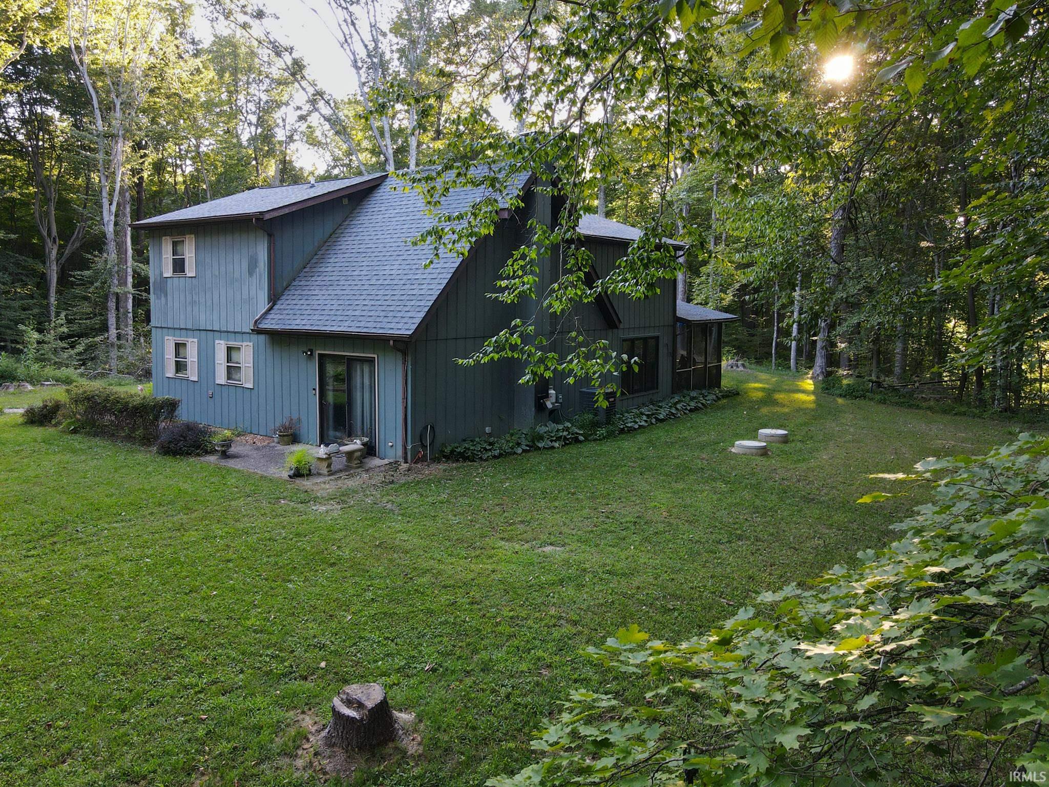 3865 East Dora Road Bloomington, IN 47408 - Photo 1 of 36 Gallery Image 1