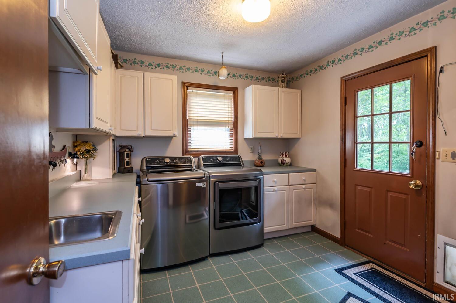 3865 East Dora Road Bloomington, IN 47408 - Photo 15 of 36 Gallery Image 15