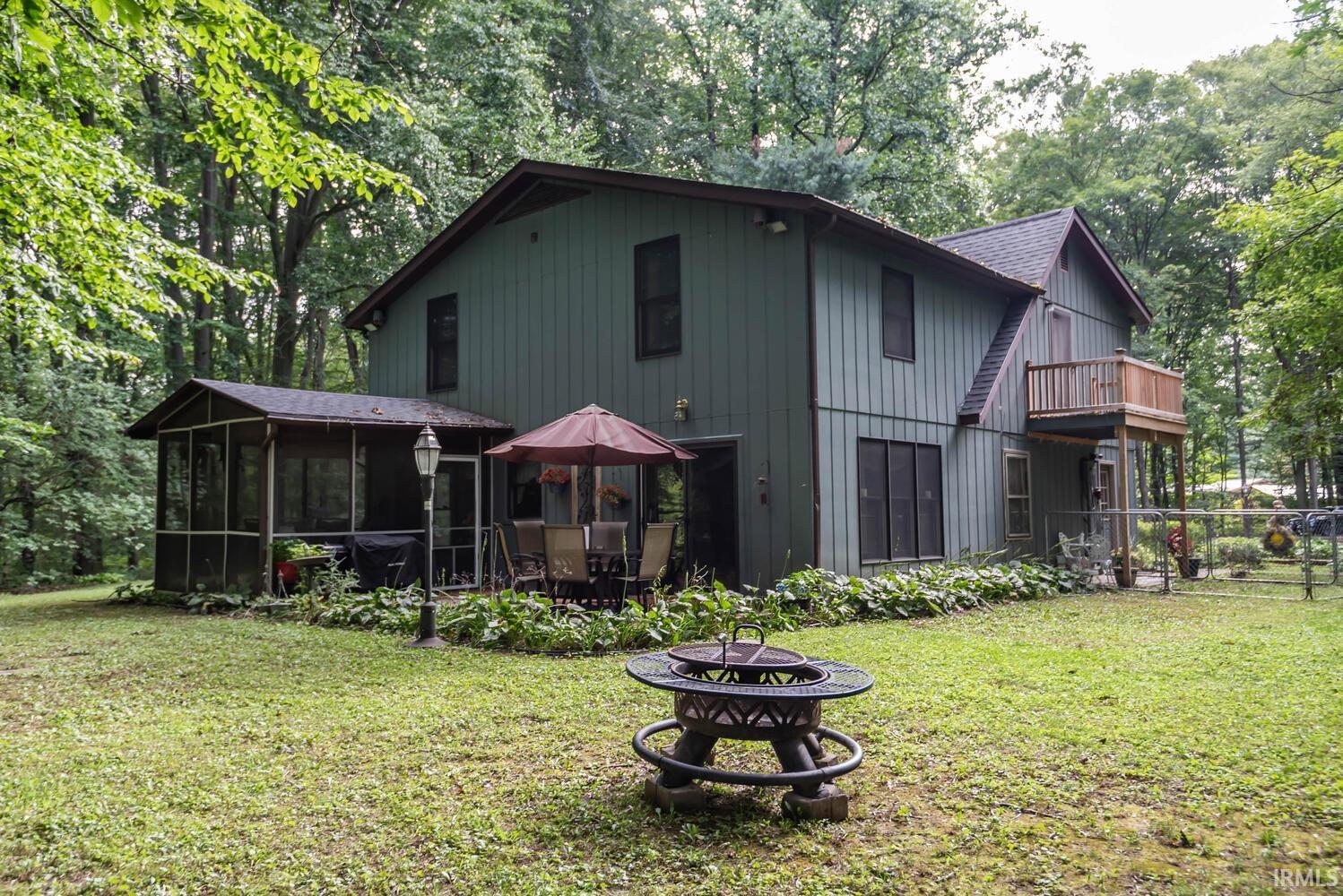 3865 East Dora Road Bloomington, IN 47408 - Photo 2 of 36 Gallery Image 2