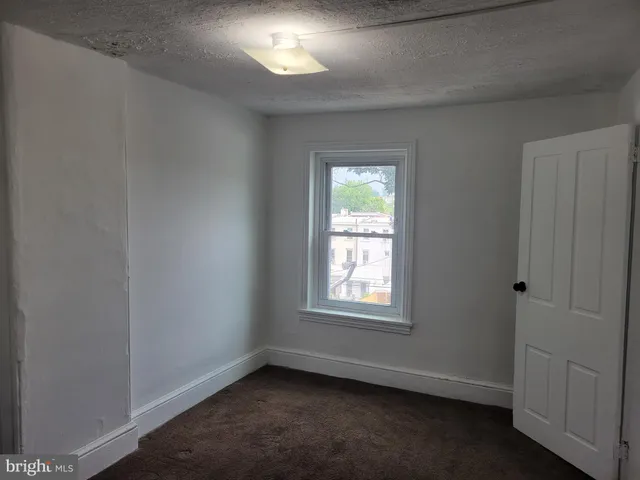 $1,450 | 512 Chain Street, Unit 2F, Norristown, PA 19401