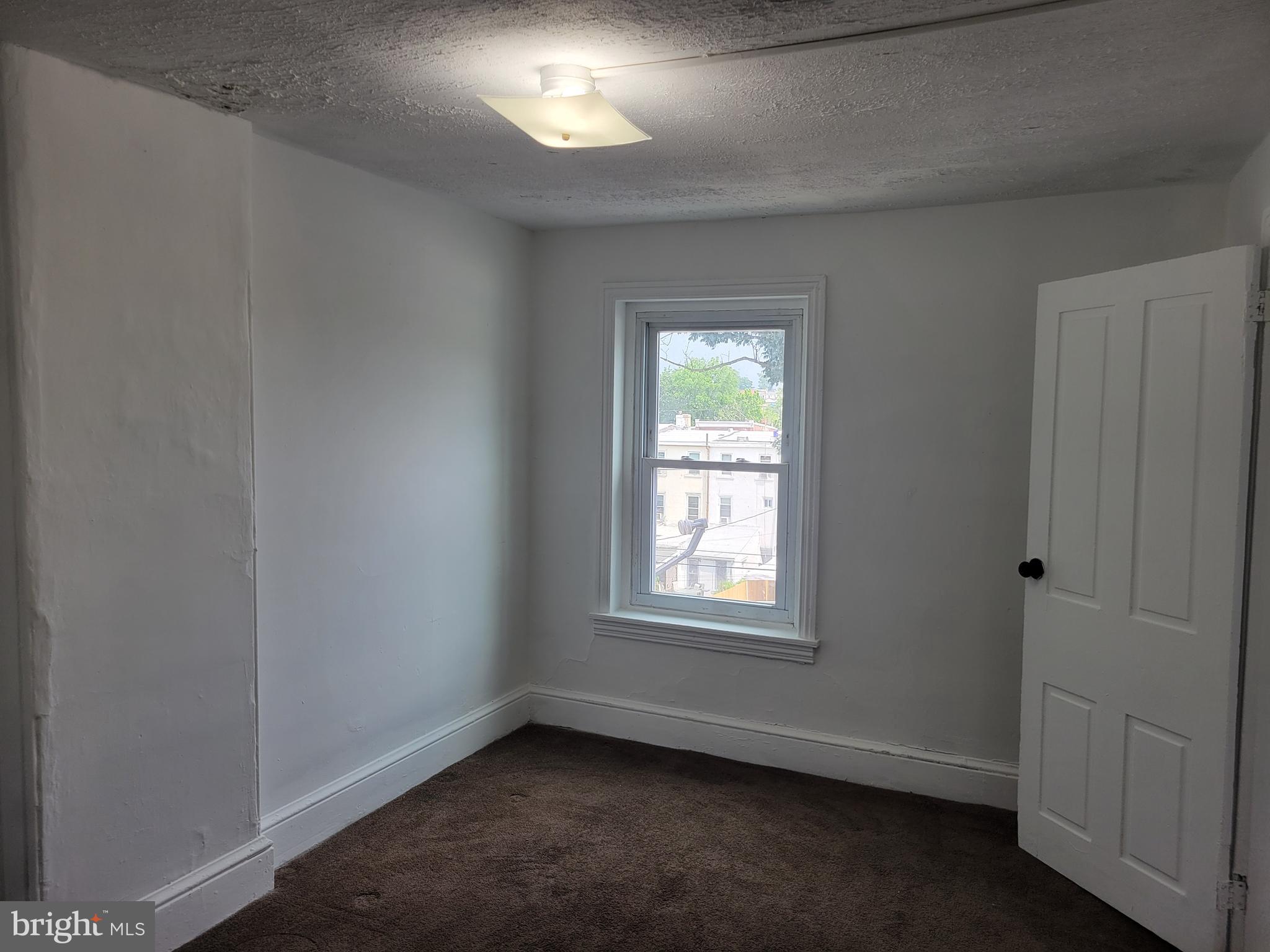 512 Chain Street, Unit 2F Norristown, PA 19401 - Photo 4 of 7