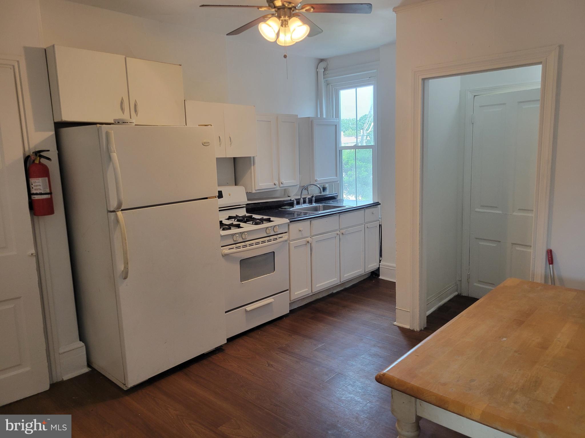 512 Chain Street, Unit 2F Norristown, PA 19401 - Photo 5 of 7