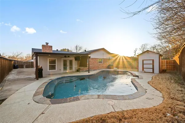 $392,500 | 4125 Hawthorn Lane, Fort Worth, TX 76137