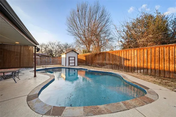 $392,500 | 4125 Hawthorn Lane, Fort Worth, TX 76137
