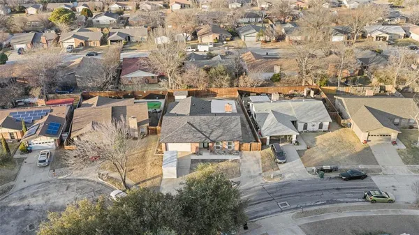 $392,500 | 4125 Hawthorn Lane, Fort Worth, TX 76137