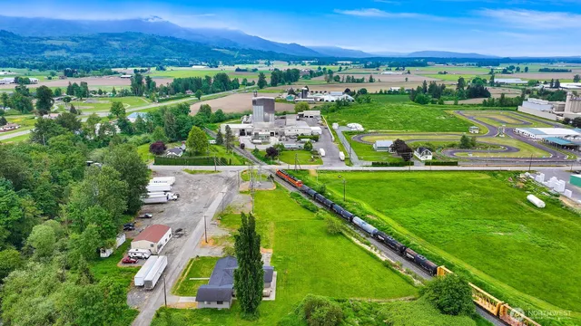 $550,000 | 1005 Johnson Street, Sumas, WA 98295