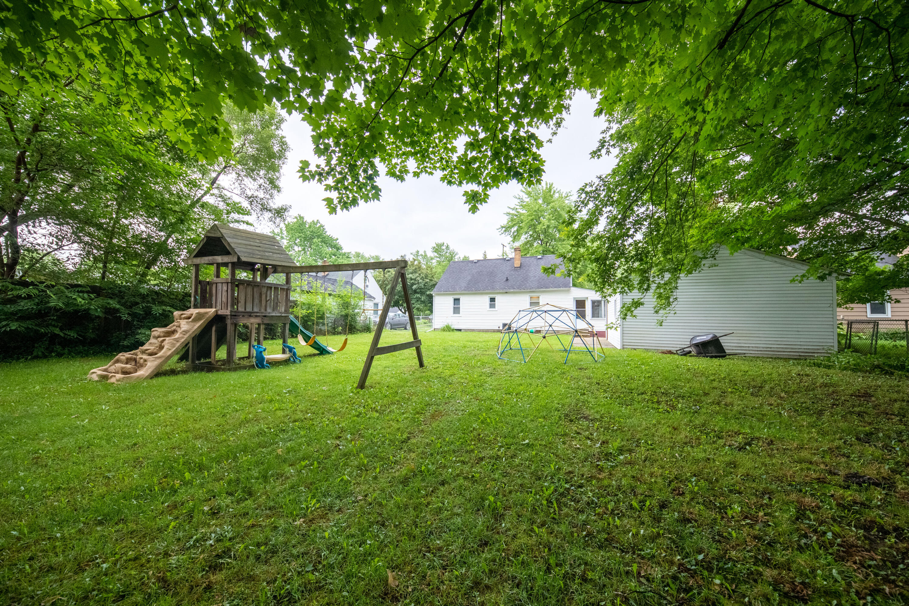 3215 Random Road Kalamazoo, MI 49004 - Photo 32 of 33 Random-35