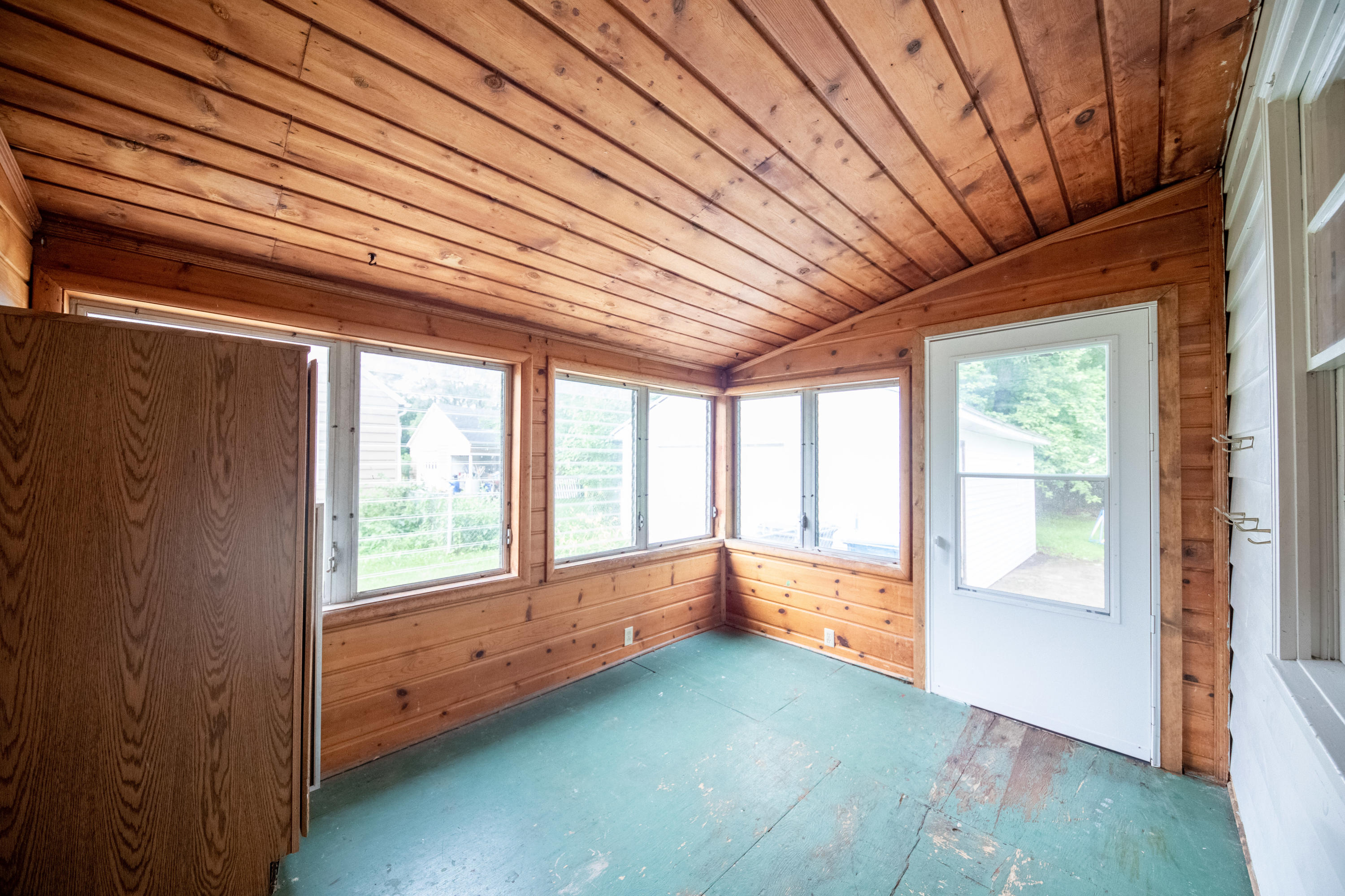 3215 Random Road Kalamazoo, MI 49004 - Photo 7 of 33 Random-17