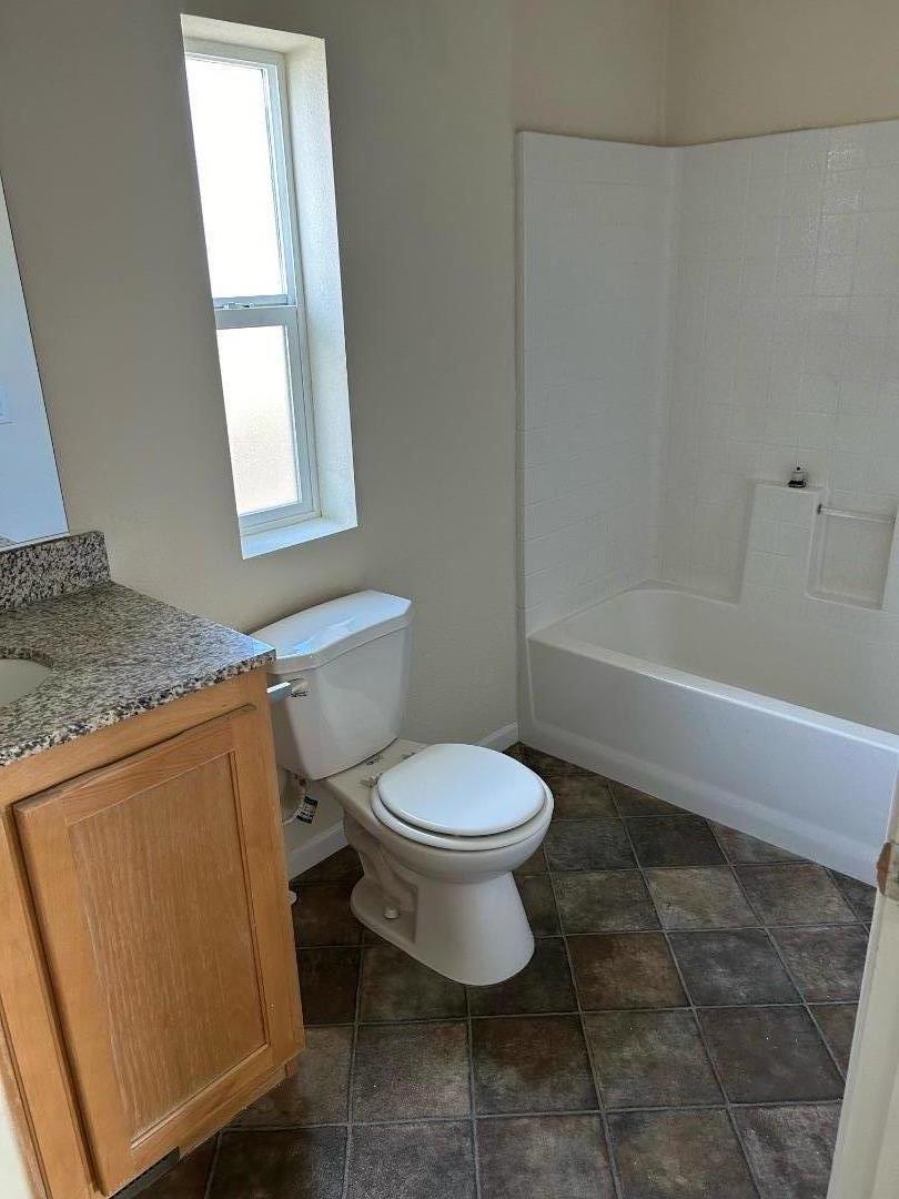 930 Rosedale Avenue, Unit 37 Capitola, CA 95010 - Photo 5 of 10 Gallery Image 5