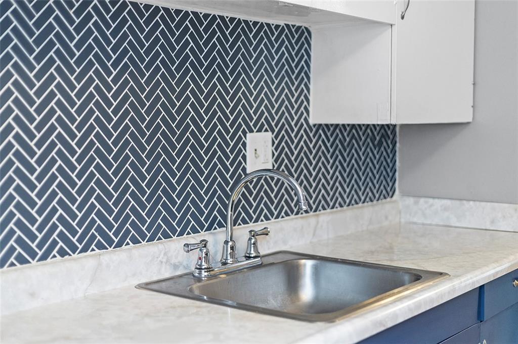 3719 Allendale Circle Pittsburgh, PA 15204 - Photo 11 of 29