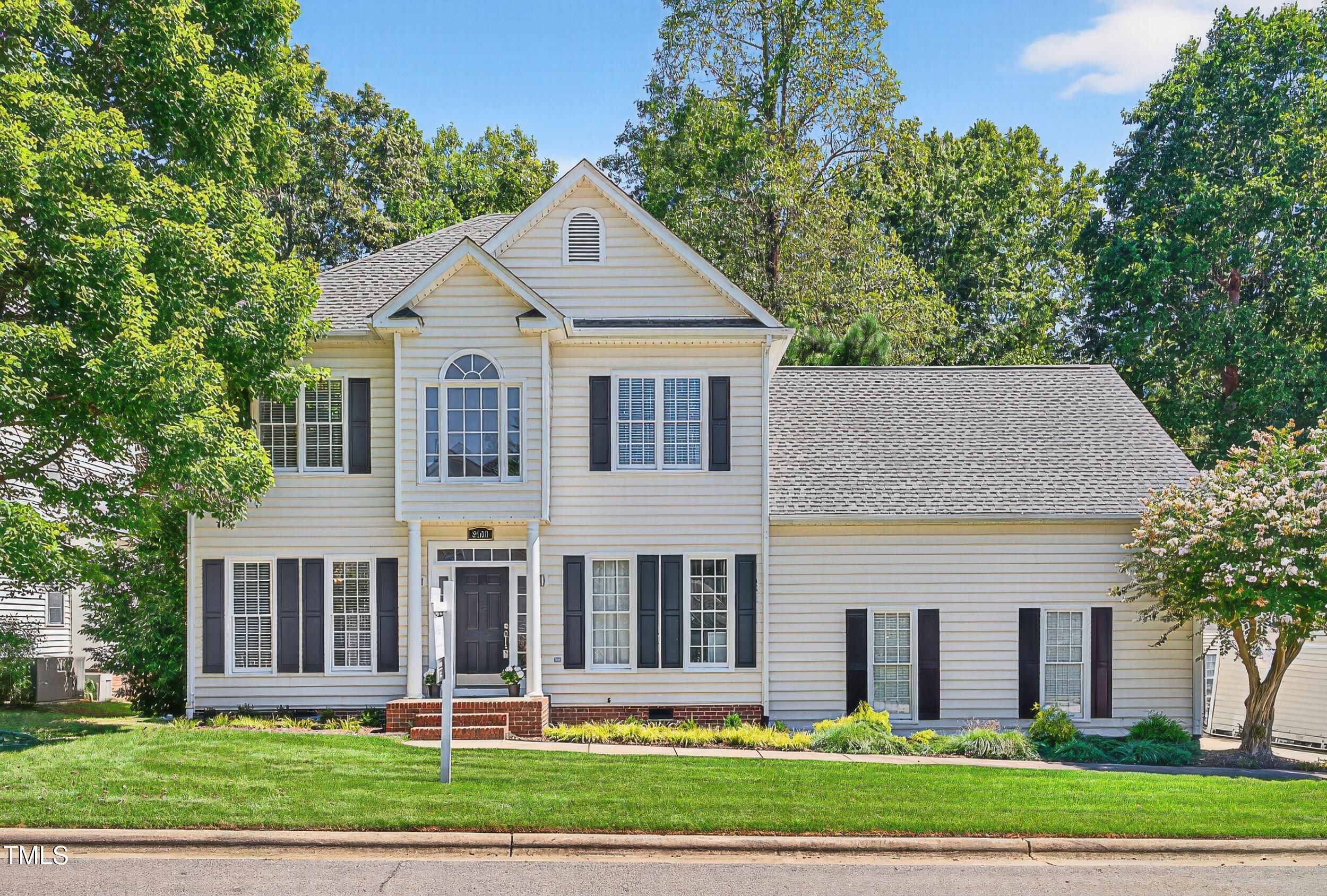 8600 Clivedon Drive Raleigh, NC 27615 - Photo 2 of 38 2_027_dsc03449-edit-edit-gigapixel-stand