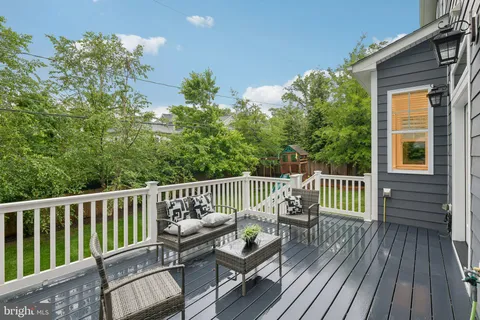 $2,400,000 | 2336 North Oak Street, Falls Church, VA 22046