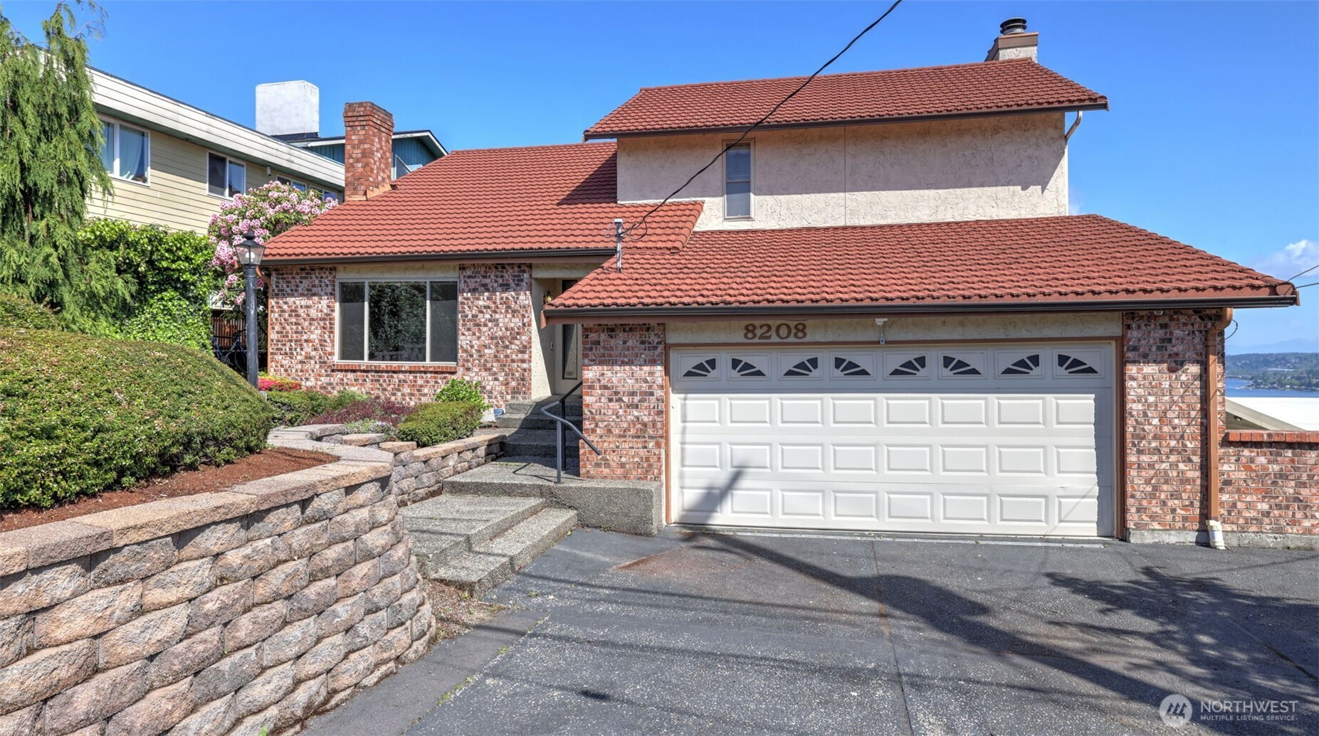 8208 South 124th Street Seattle, WA 98178 - Photo 2 of 39