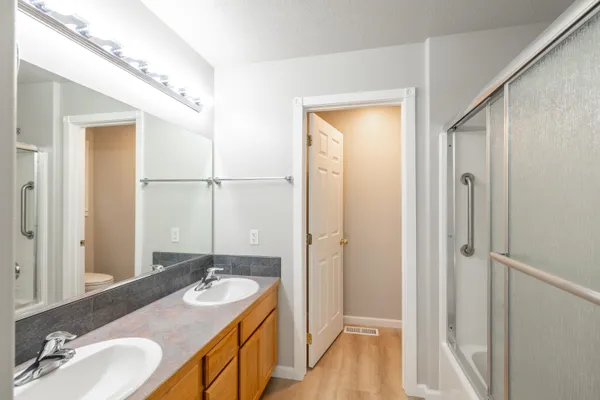 $450,000 | 6009 Ruby Way, Nine Mile Falls, WA 99026