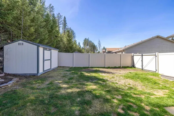 $450,000 | 6009 Ruby Way, Nine Mile Falls, WA 99026