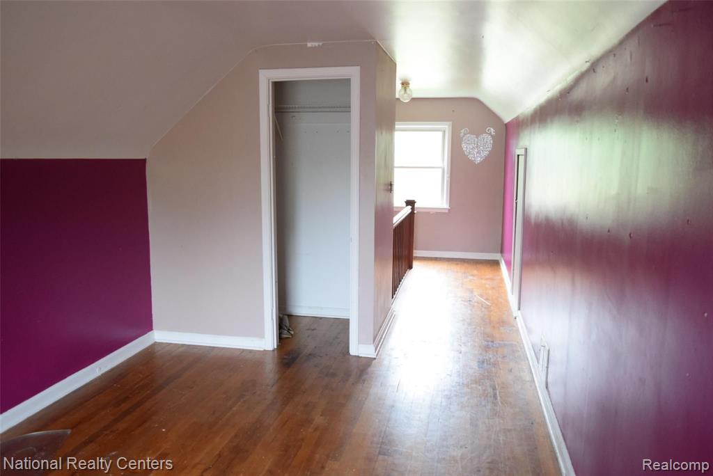 2617 Pierce Street Flint, MI 48503 - Photo 9 of 12