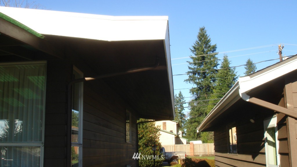 204 216th Street Southwest Bothell, WA 98021 - Photo 3 of 7