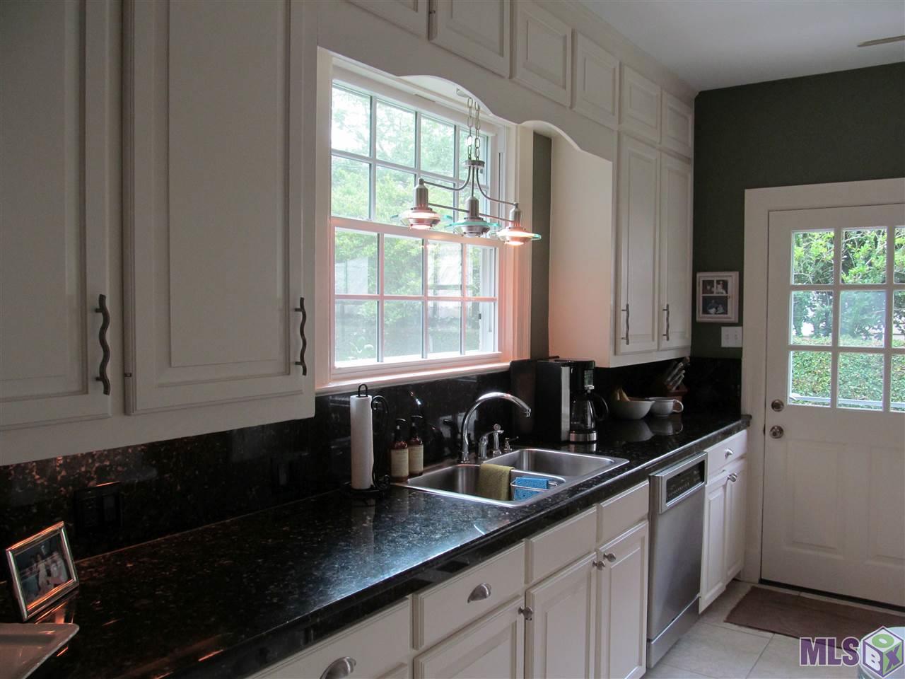 2258 Terrace Avenue Baton Rouge, LA 70806 - Photo 13 of 31 Gallery Image 13