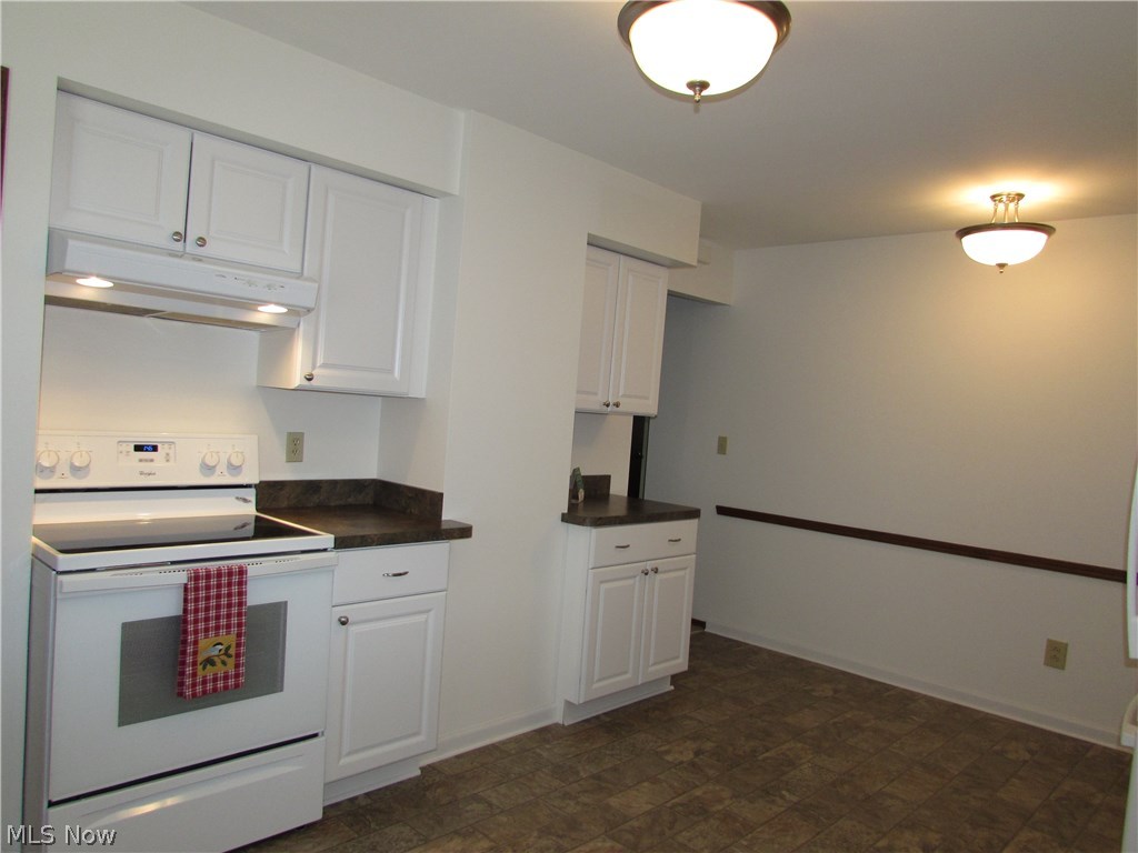 6090 Ridge Road Parma, OH 44129 - Photo 4 of 35