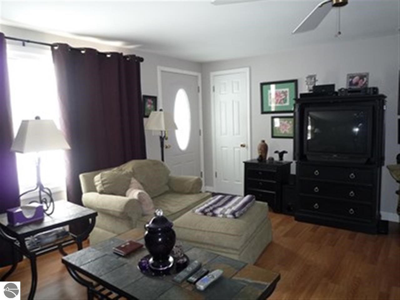 7530 South Mission Road Mount Pleasant, MI 48858 - Photo 9 of 22 1780869-8.JPG