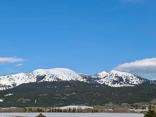 $525,000 | 2290 Snow Crest Ranch Drive, Driggs, ID 83422