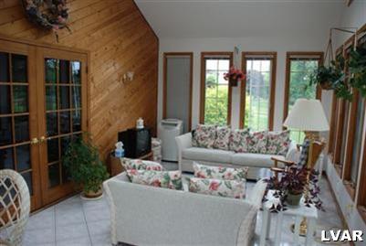 1052 Hawthorn Road Allentown, PA 18103 - Photo 8 of 11 Gallery Image 8