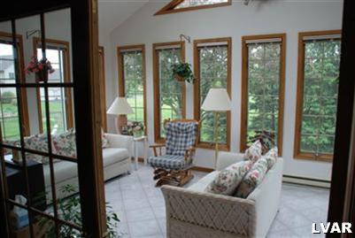 1052 Hawthorn Road Allentown, PA 18103 - Photo 9 of 11 Gallery Image 9