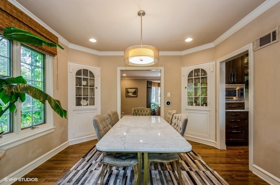 9337 Crawford Avenue Evanston, IL 60203 - Photo 11 of 37