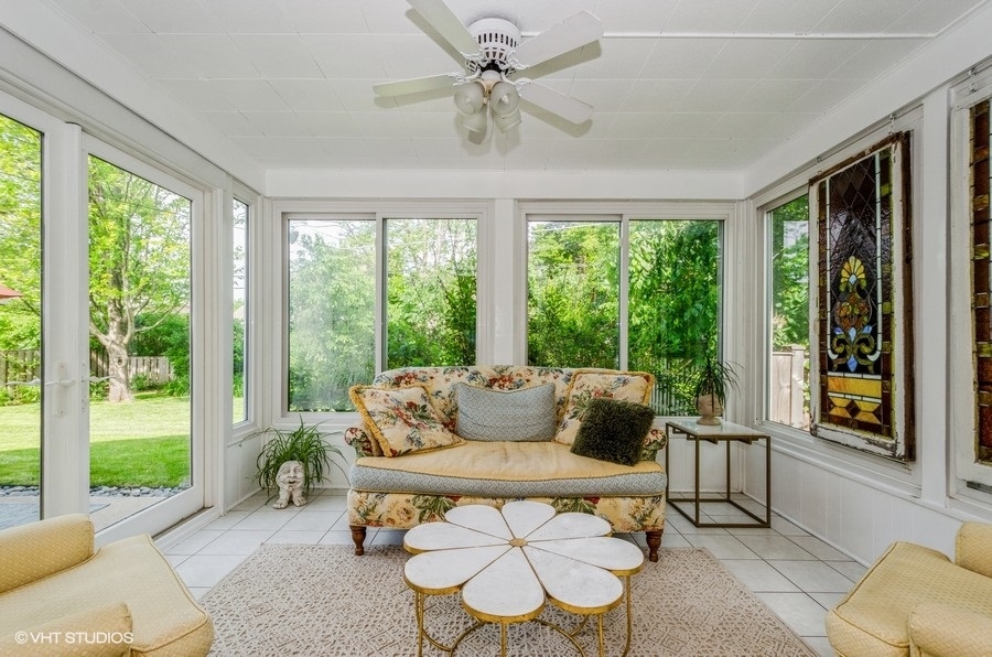 9337 Crawford Avenue Evanston, IL 60203 - Photo 12 of 37