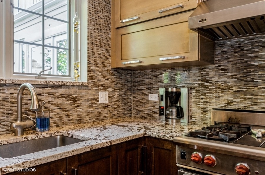 9337 Crawford Avenue Evanston, IL 60203 - Photo 17 of 37