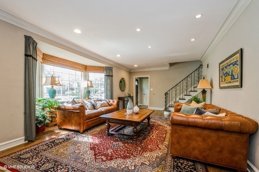 9337 Crawford Avenue Evanston, IL 60203 - Photo 6 of 37