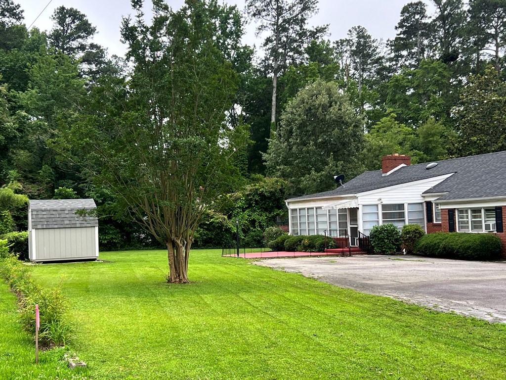 501 Cedar Street Clinton, SC 29325 - Photo 25 of 31