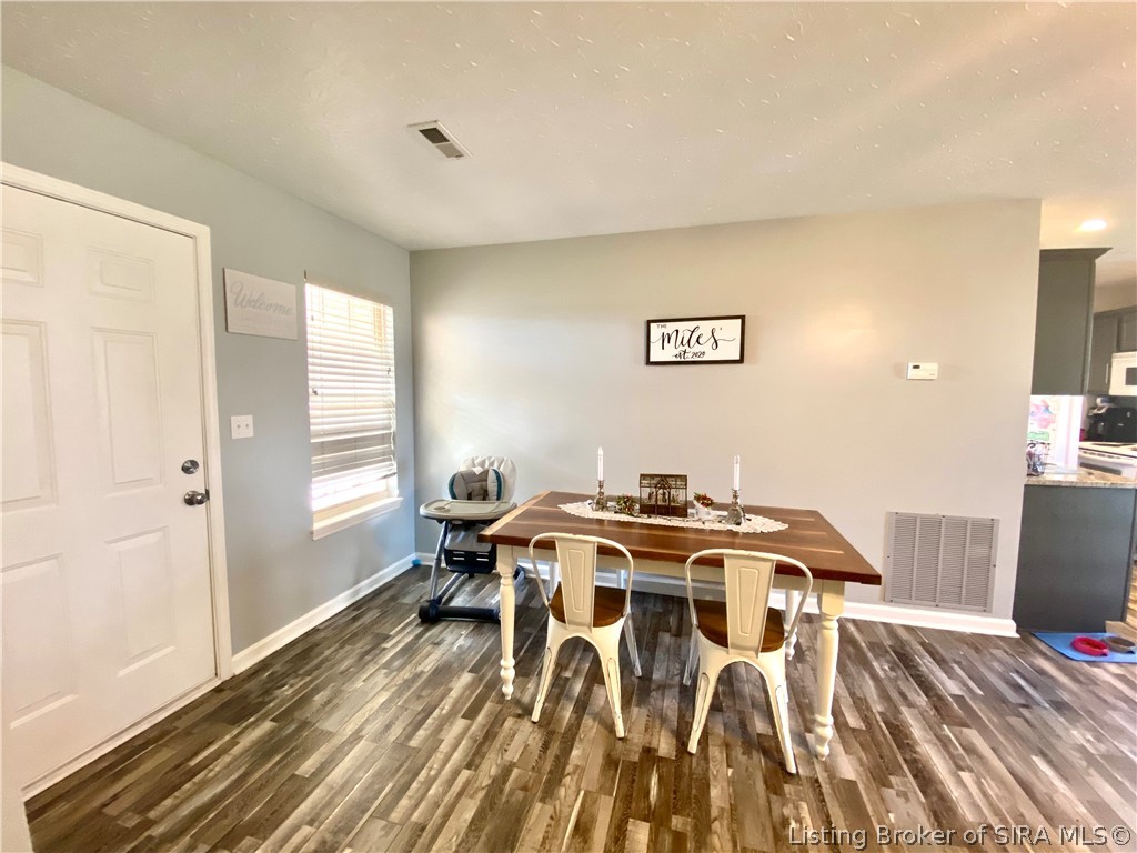326 Kettle Bottom Road New Washington, IN 47162 - Photo 7 of 25 Gallery Image 7