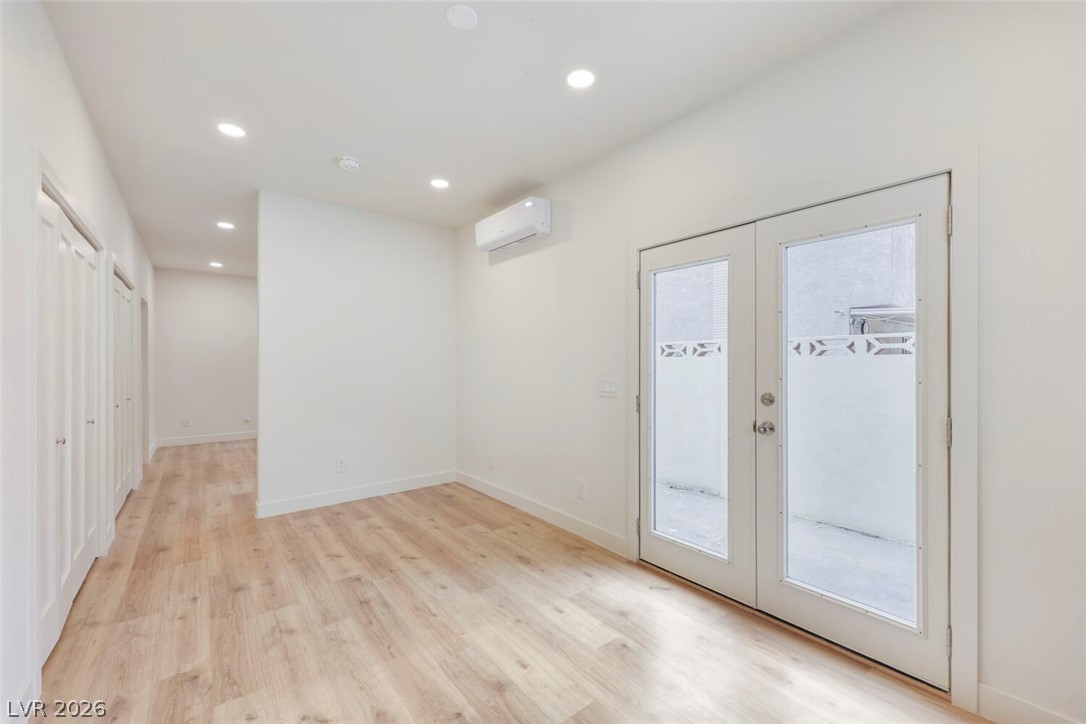 3155 Mountain Spring Road Las Vegas, NV 89146 - Photo 19 of 44 Multi Gen Living Room