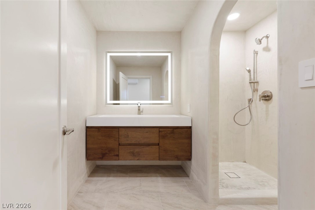 3155 Mountain Spring Road Las Vegas, NV 89146 - Photo 22 of 44 Multi Gen Bathroom