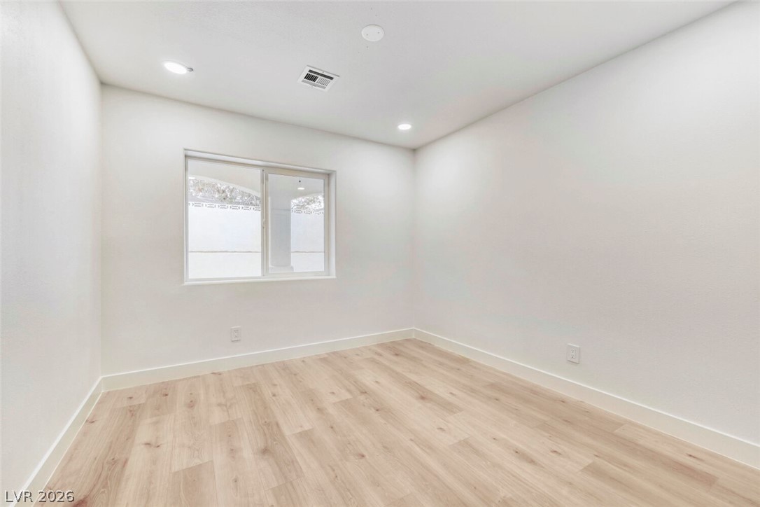 3155 Mountain Spring Road Las Vegas, NV 89146 - Photo 35 of 44