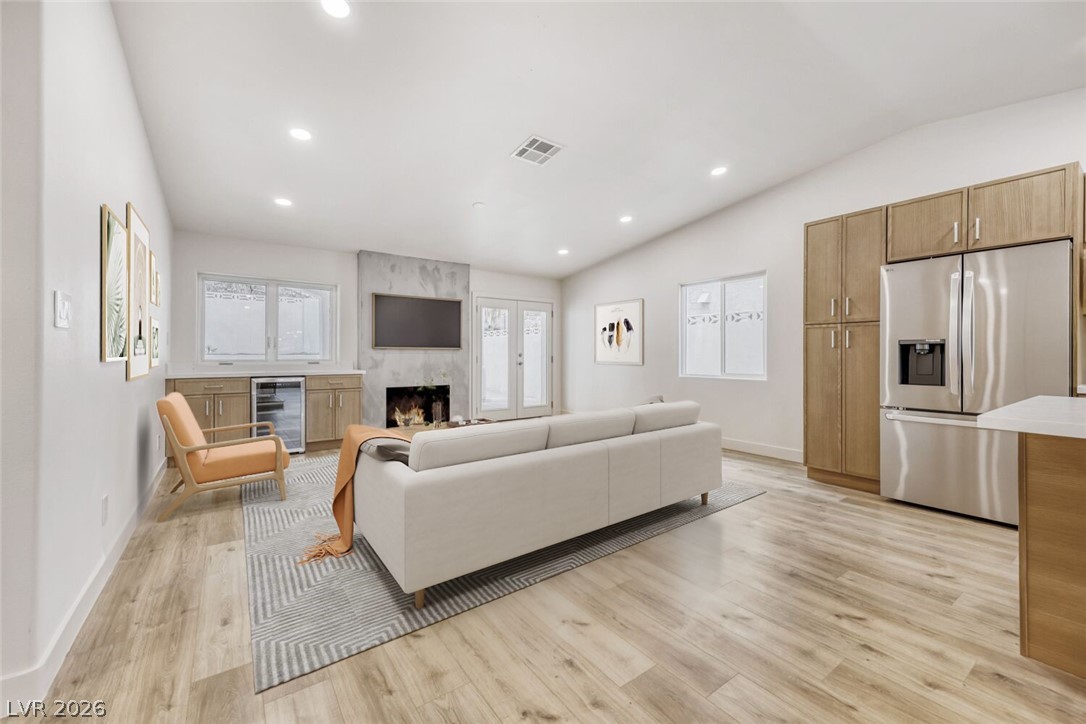 3155 Mountain Spring Road Las Vegas, NV 89146 - Photo 4 of 44 Virtually Staged