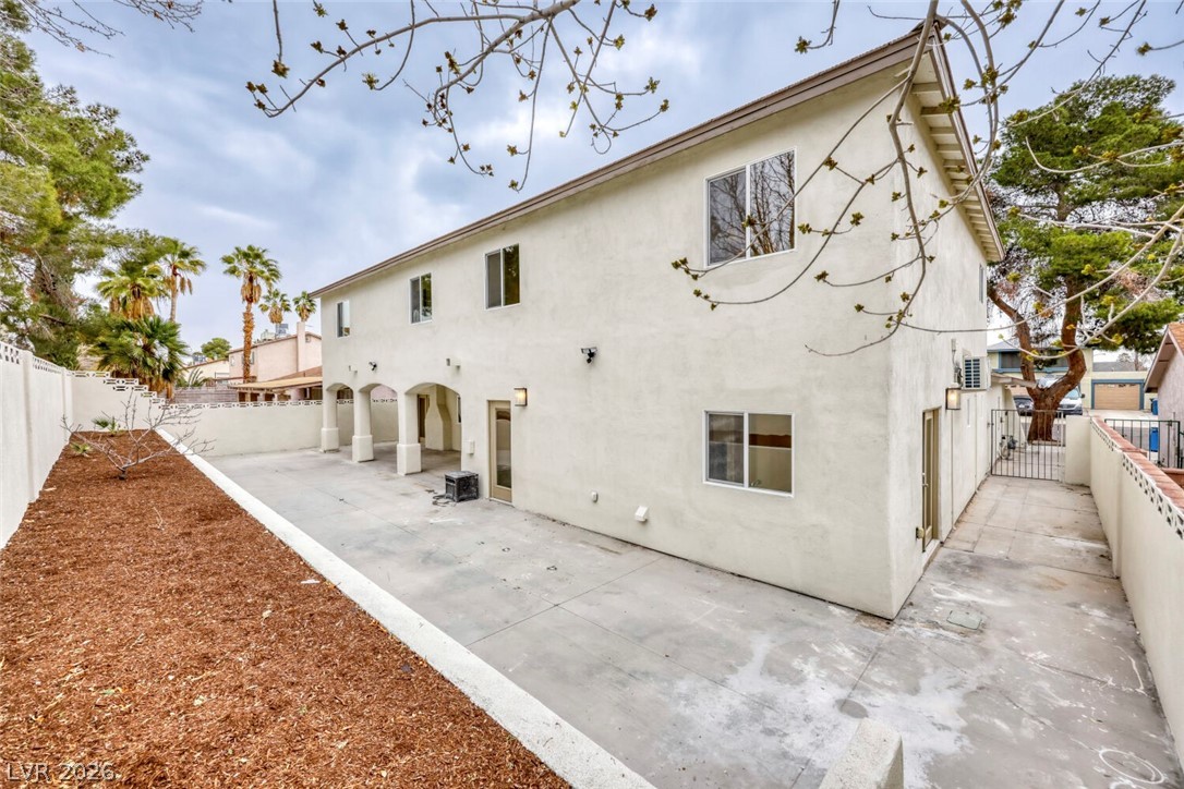 3155 Mountain Spring Road Las Vegas, NV 89146 - Photo 42 of 44