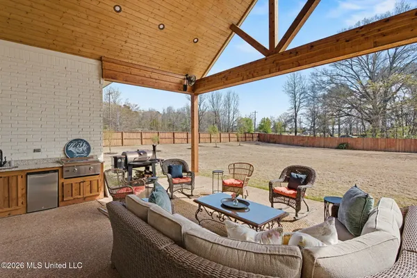 $700,000 | 6983 Farm Cove, Olive Branch, MS 38654