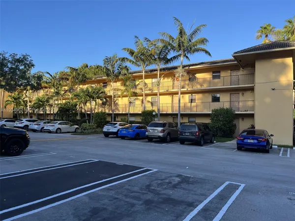 $1,950 | 11453 Northwest 39th Court, Unit 2102, Coral Springs, FL 33065
