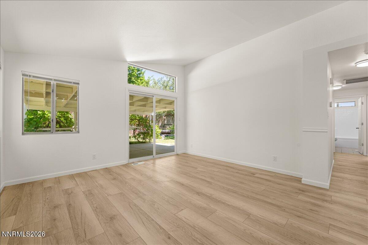 6913 Tesoro Court Reno, NV 89523 - Photo 17 of 46 17-6913 Tesoro Court Reno NV 89523 (17 o