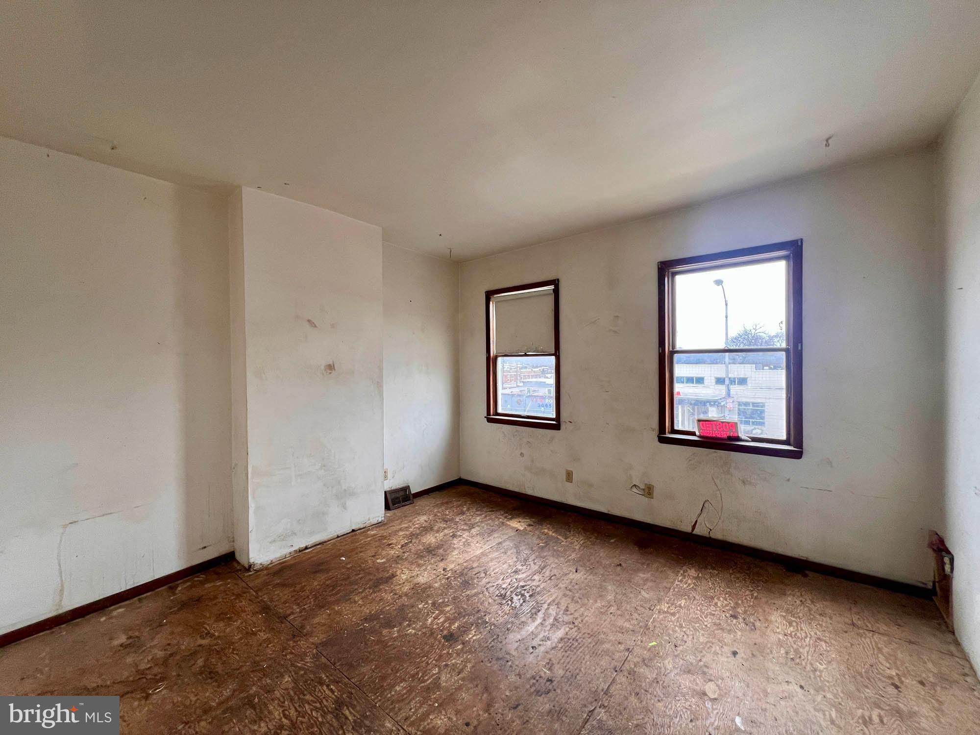 3731 Falls Road Baltimore, MD 21211 - Photo 12 of 15 Gallery Image 12