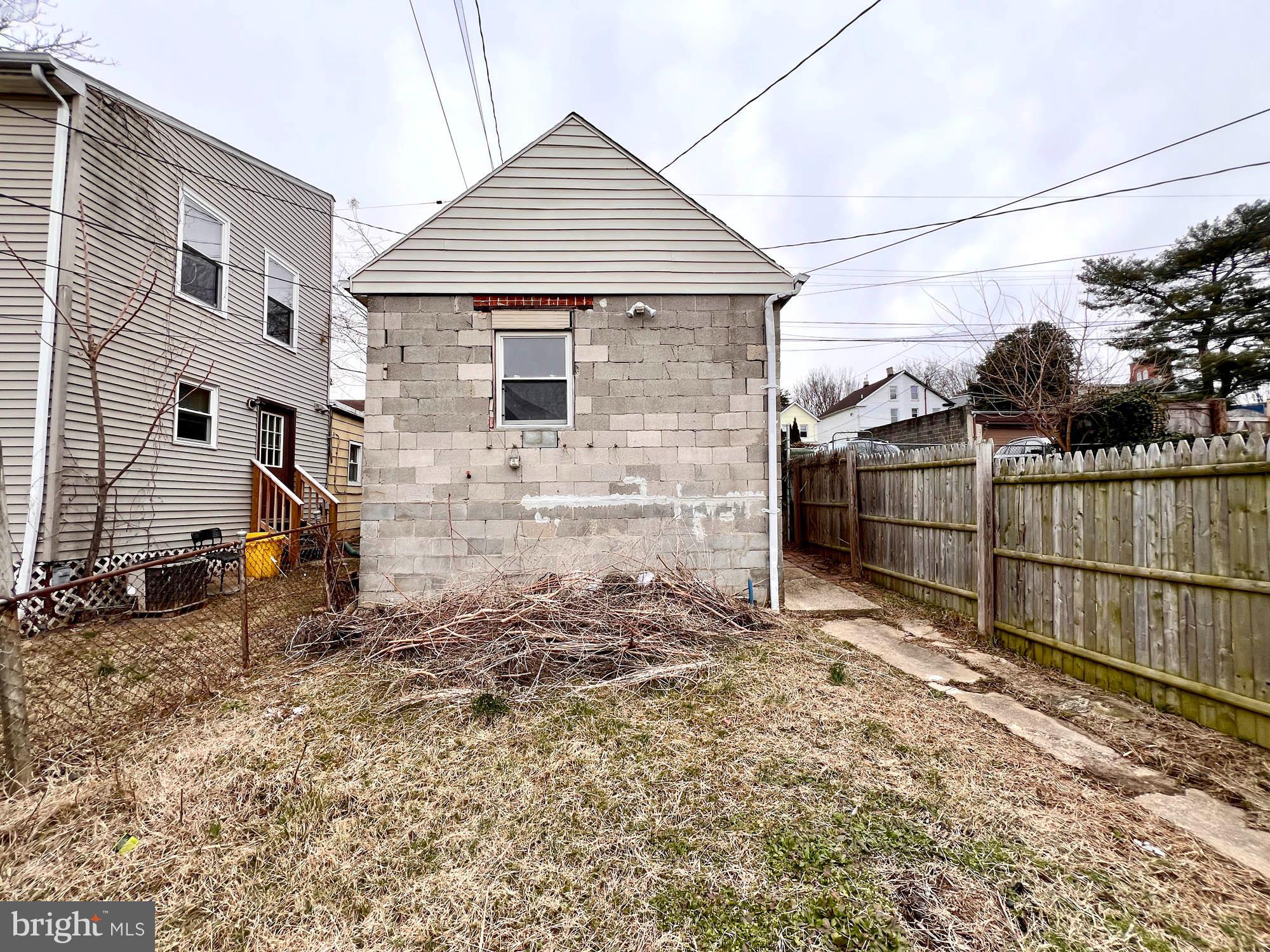 3731 Falls Road Baltimore, MD 21211 - Photo 4 of 15 Gallery Image 4